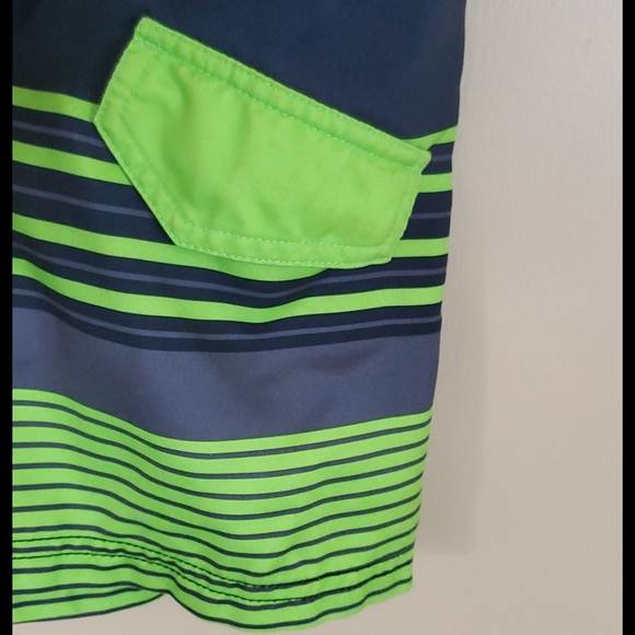 Cherokee black and green swimsuit - Picture 4 of 6